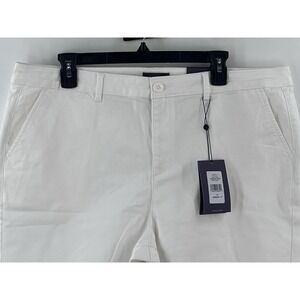 NYDJ Bermuda Shorts Optic White MTST3766 Tencel Stretch Size 14